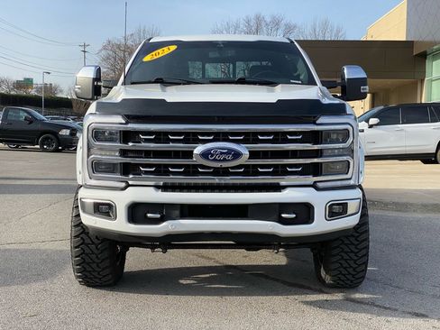 Used 2023 Ford F250 Platinum w/ Tremor Off-Road Package image 2