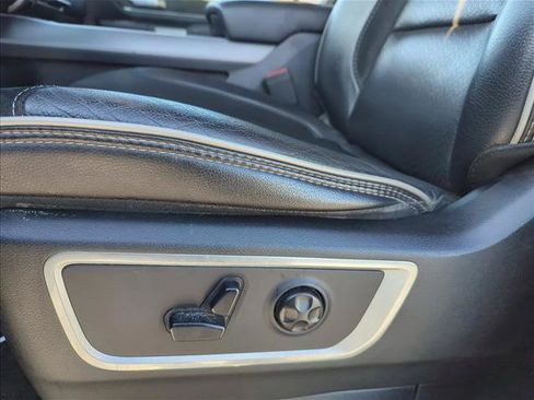 Used 2020 RAM 1500 Laramie w/ Sport Appearance Package AWD/4WD image 12