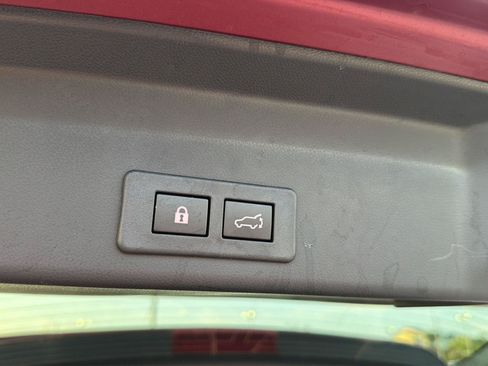 Used 2025 Subaru Ascent Premium AWD/4WD image 33