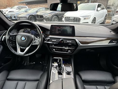 Used 2019 BMW 530i xDrive w/ Convenience Package image 33