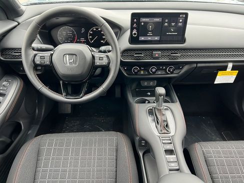 New 2026 Honda HR-V Sport image 3