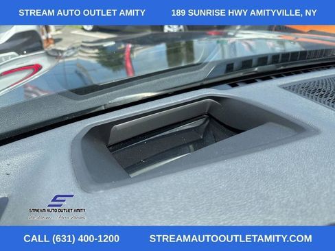 Used 2020 BMW 750i xDrive w/ M Sport Package image 51