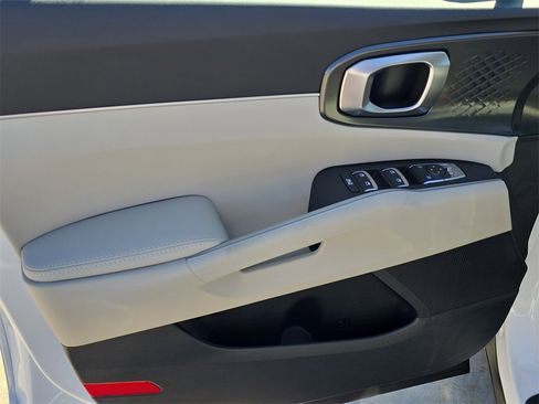 New 2026 Kia Sorento S image 19