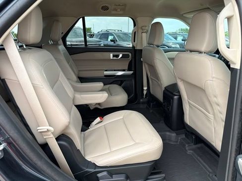 Used 2023 Ford Explorer XLT w/ Equipment Group 202A AWD/4WD image 21
