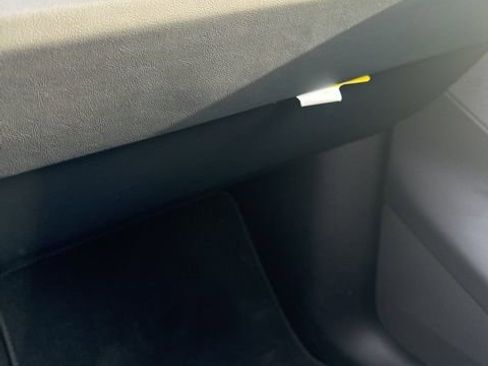 Used 2026 Tesla Model Y 2WD image 15