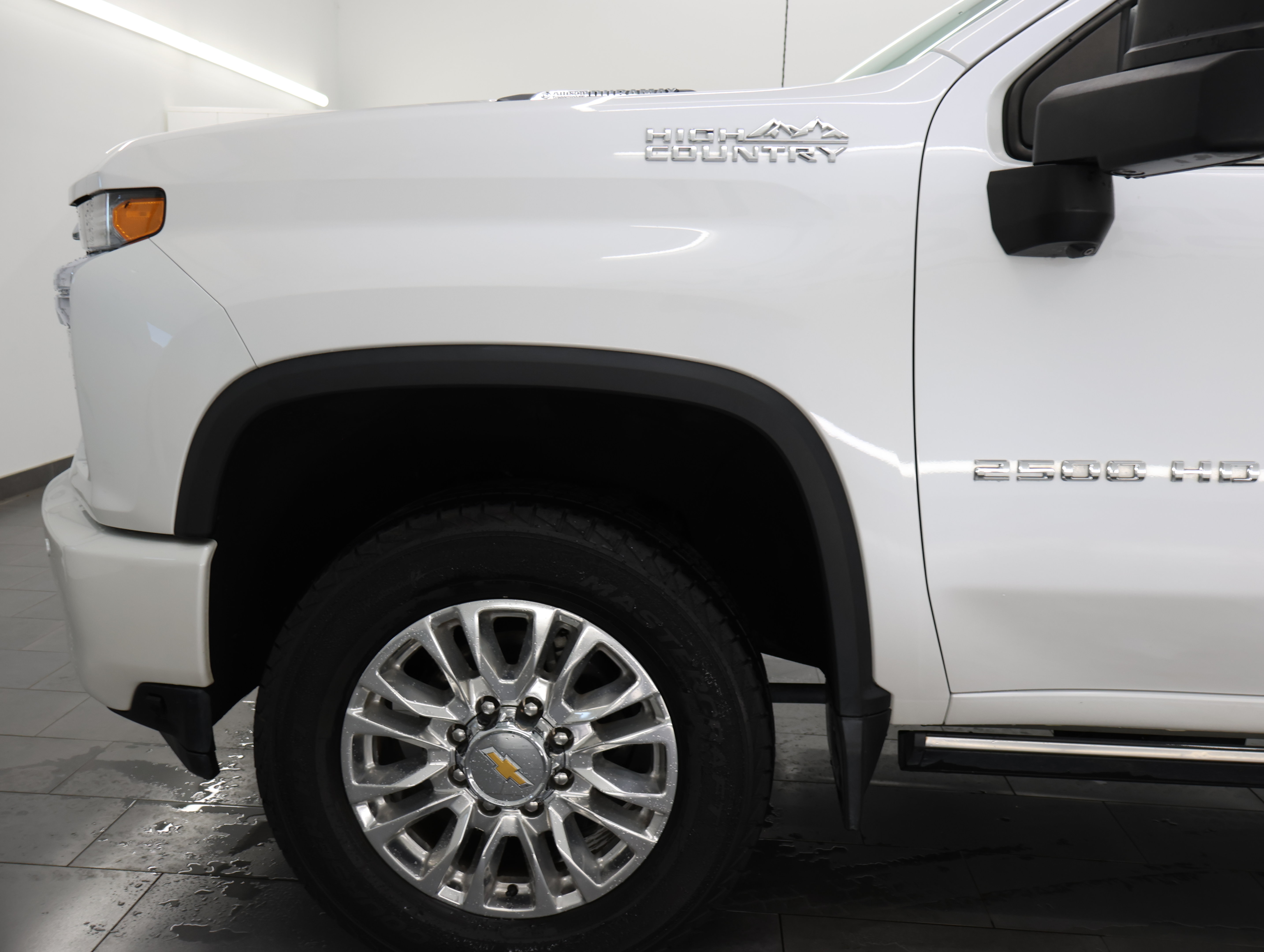 Used 2022 Chevrolet Silverado 2500 High Country w/ Safety Package II AWD/4WD image 41