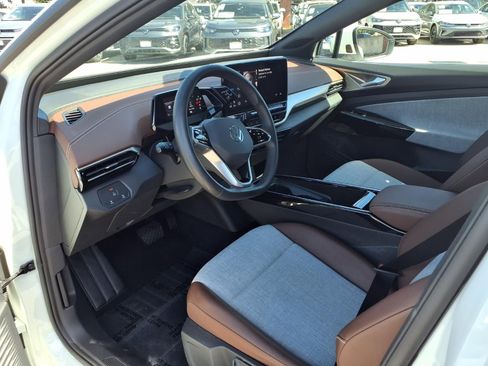 Certified 2023 Volkswagen ID.4 Pro image 15
