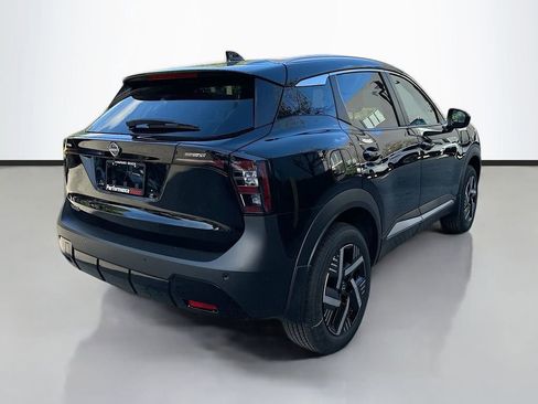 New 2026 Nissan Kicks SV image 8