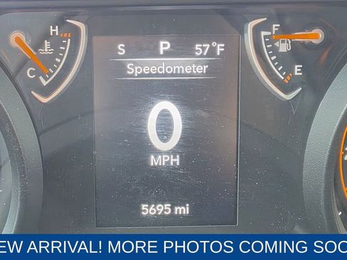 Used 2025 Jeep Wrangler Sport image 17