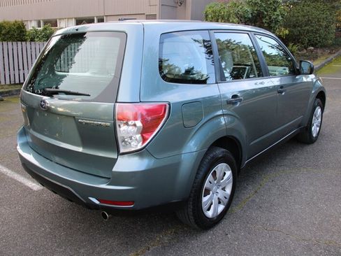 Used 2009 Subaru Forester 2.5X image 3