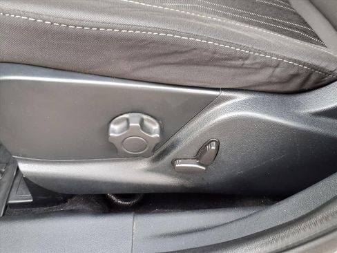 Used 2018 Ford EcoSport SE w/ SE Convenience Package image 30