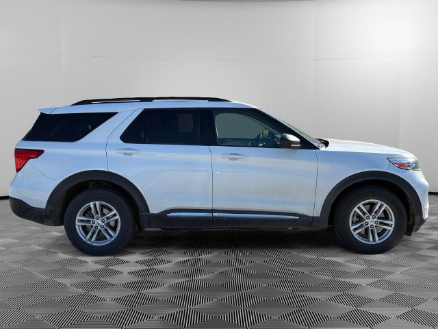 Used 2020 Ford Explorer XLT w/ Equipment Group 202A AWD/4WD image 6