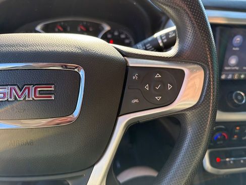 Used 2021 GMC Acadia SLE image 21