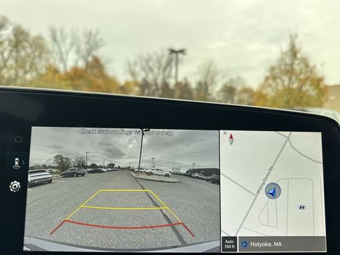 Certified 2024 Hyundai Elantra SEL image 18