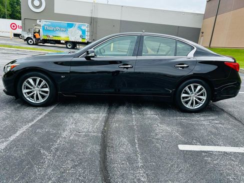 Used 2014 INFINITI Q50 Premium w/ Navigation Package AWD/4WD image 4
