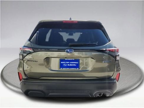 Used 2025 Subaru Forester Touring image 17