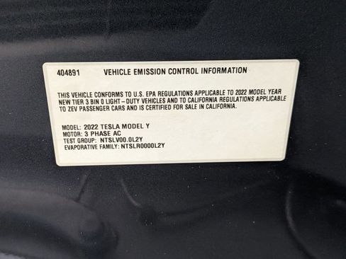 Used 2022 Tesla Model Y Performance image 24