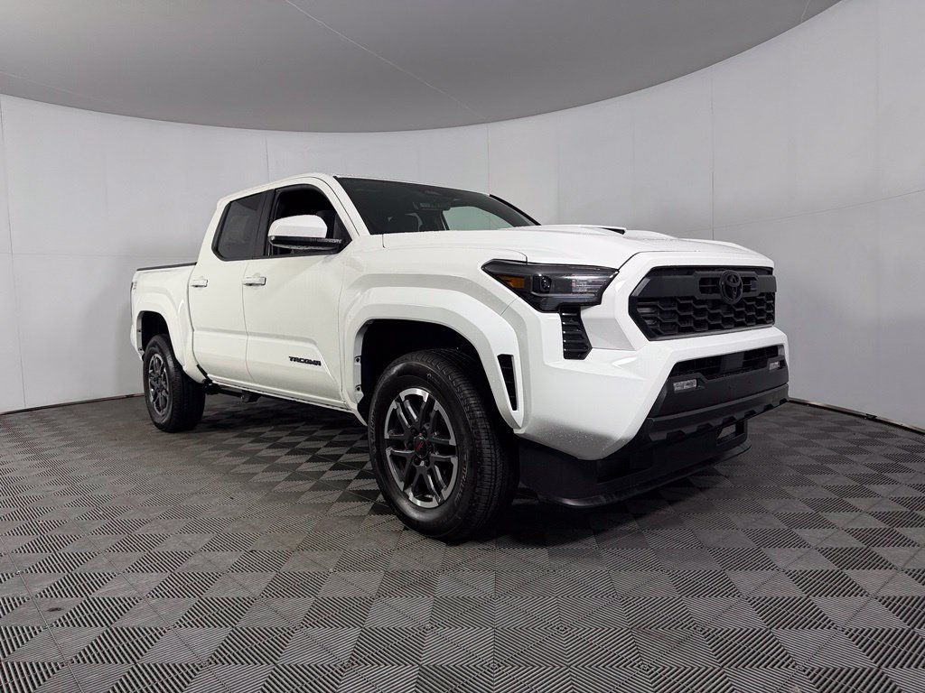 Used 2026 Toyota Tacoma TRD Sport AWD/4WD image 2