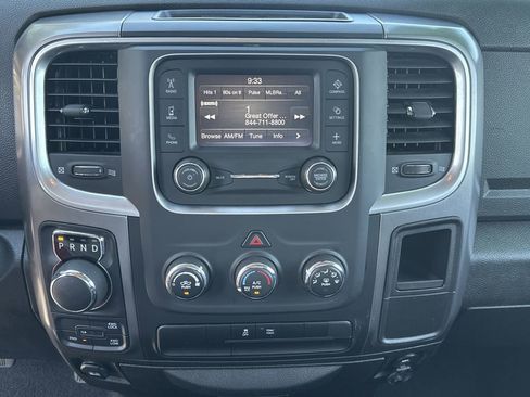 Used 2024 RAM 1500 Classic SLT AWD/4WD image 28