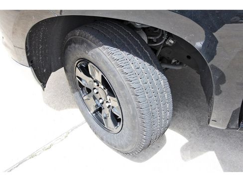 Used 2023 Chevrolet Silverado 1500 LT RWD image 9
