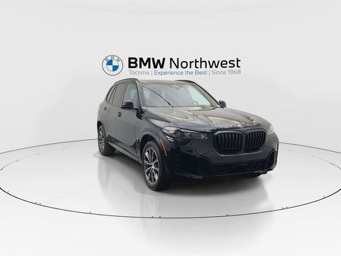 New 2026 BMW X5 xDrive40i w/ M Sport Package AWD/4WD image 7