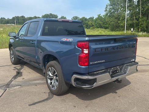 Used 2024 Chevrolet Silverado 1500 LT AWD/4WD image 3