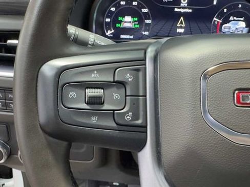 Used 2023 GMC Yukon XL SLT w/ SLT Premium Package RWD image 30