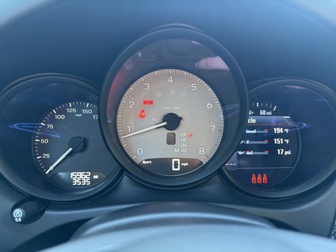 Used 2023 Porsche Macan S AWD/4WD image 10
