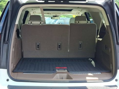Certified 2023 GMC Yukon XL Denali AWD/4WD image 28