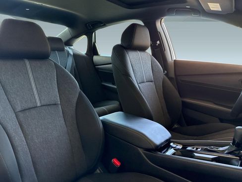 Used 2025 Honda Accord Sport image 30