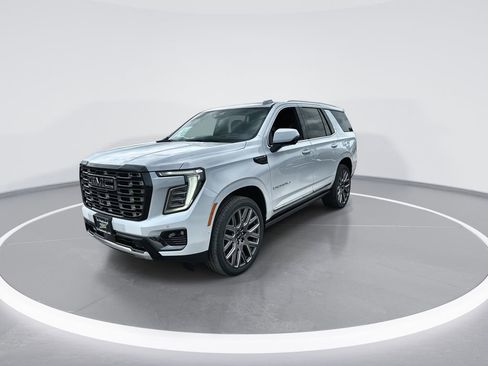 New 2026 GMC Yukon Denali Ultimate w/ LPO, Floor Liner Package AWD/4WD image 4