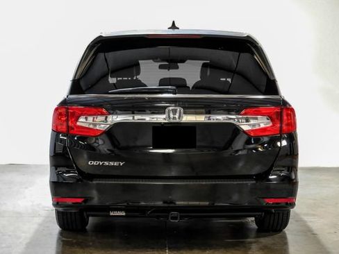 Used 2018 Honda Odyssey EX image 11