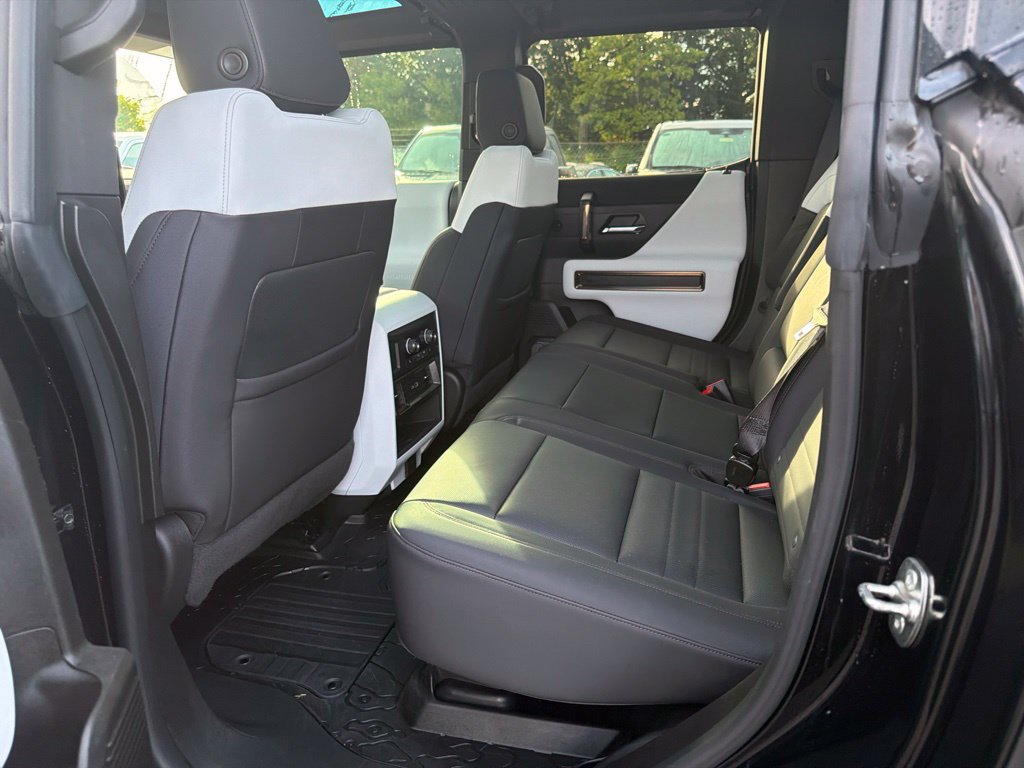 Used 2025 GMC Hummer EV 3X w/ LPO, Sport Package AWD/4WD image 14