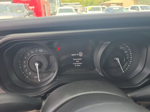Used 2024 Jeep Wrangler Unlimited Rubicon 4xe AWD/4WD image 17