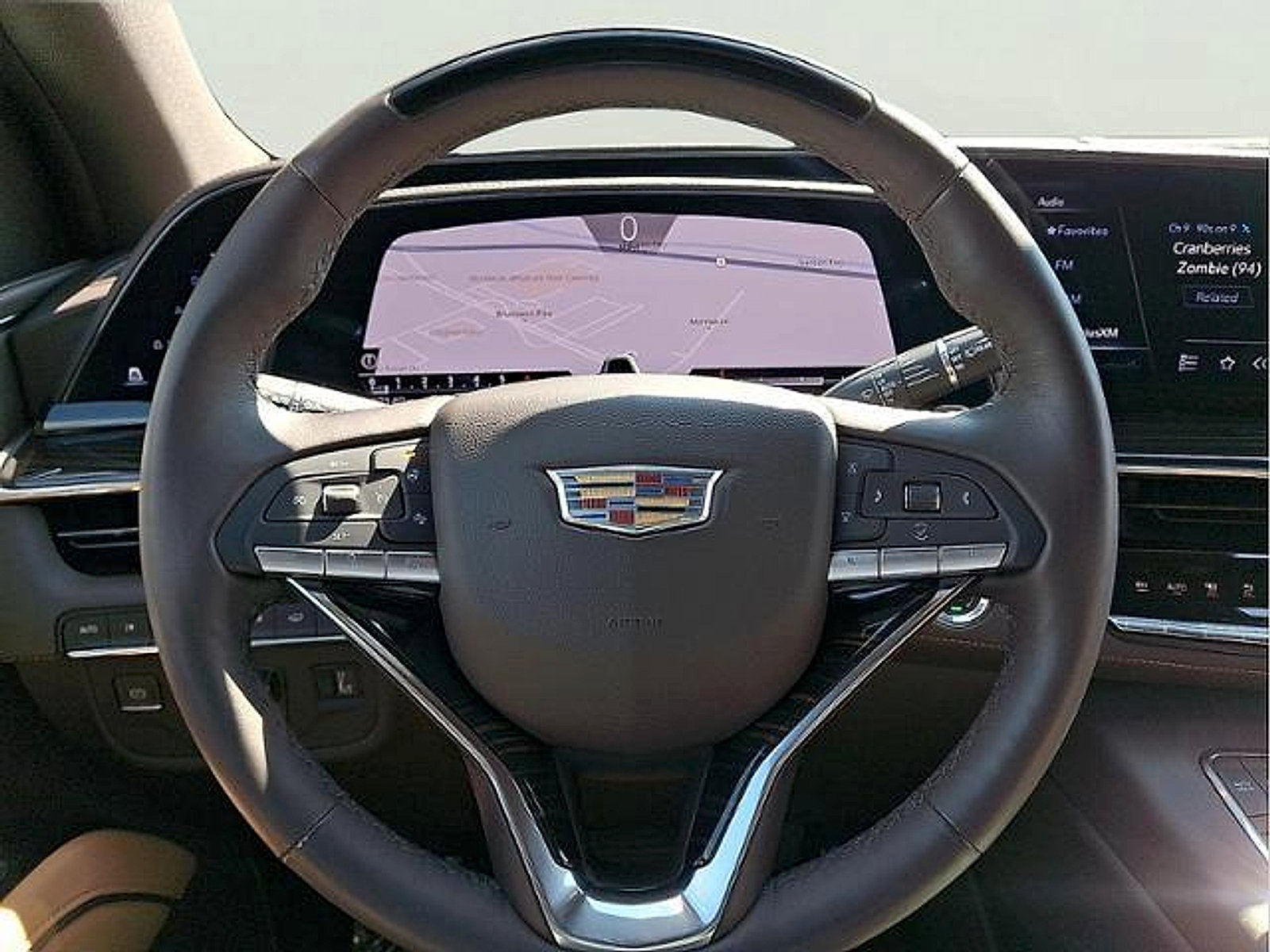 Used 2023 Cadillac Escalade Premium Luxury w/ Performance Package AWD/4WD image 23