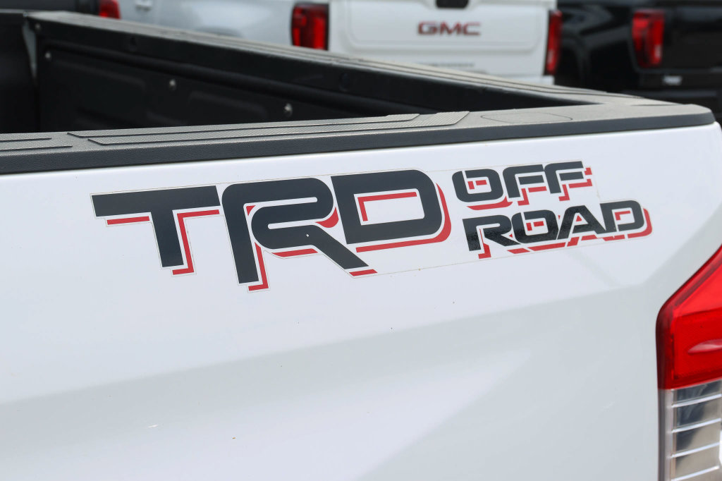 Used 2019 Toyota Tundra SR5 w/ SR5 Upgrade Package AWD/4WD image 11