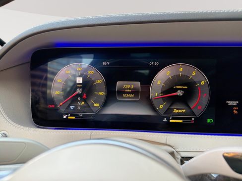 Used 2019 Mercedes-Benz S 560 Sedan image 10