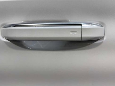 Used 2022 Cadillac Escalade ESV Premium Luxury image 12