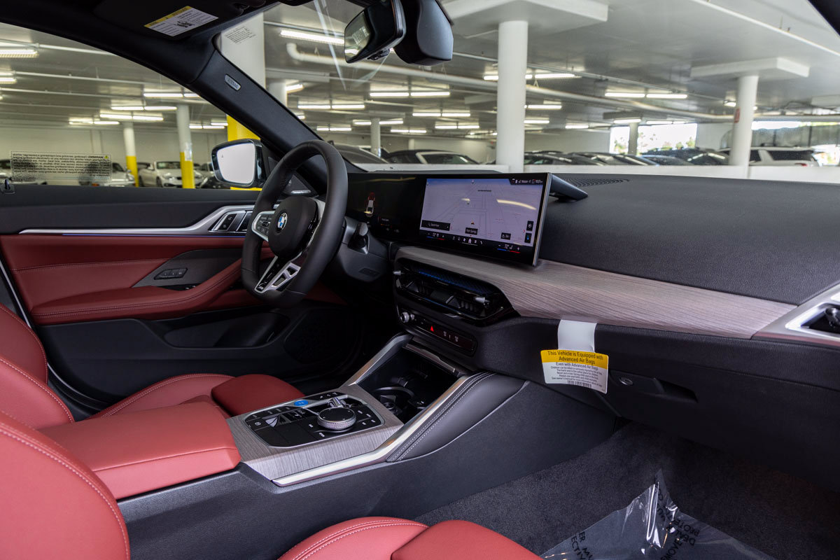 New 2026 BMW i4 eDrive40 w/ M Sport Package RWD image 28