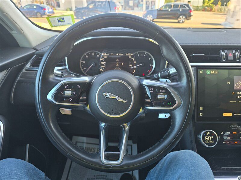 Used 2021 Jaguar F-PACE AWD/4WD image 6
