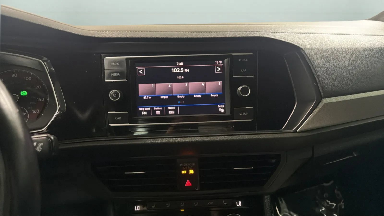Used 2019 Volkswagen Jetta R-Line FWD image 13