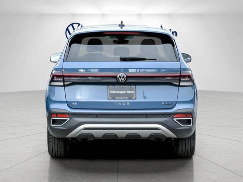 New 2026 Volkswagen Taos SE image 4