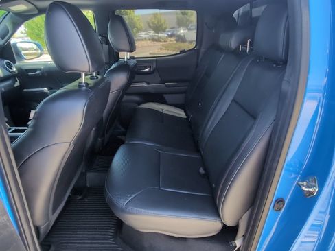 Used 2019 Toyota Tacoma TRD Pro AWD/4WD image 28