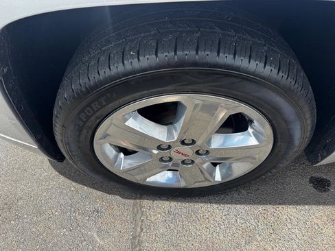 Used 2017 GMC Terrain Denali FWD image 2