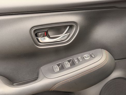 Certified 2024 Honda HR-V Sport image 11