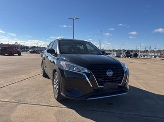 Used 2024 Nissan Kicks SV video 2