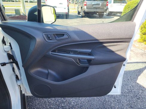 Used 2015 Ford Transit Connect XL image 34
