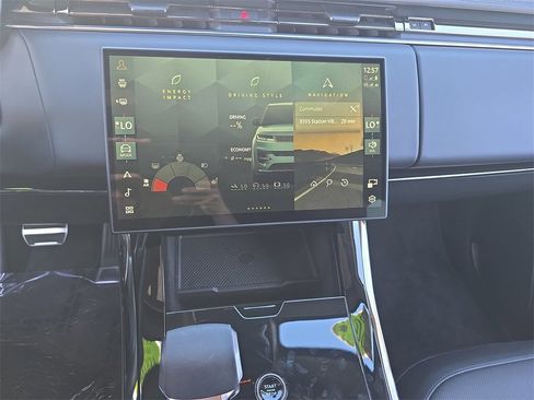 Certified 2025 Land Rover Range Rover Sport Dynamic SE image 21