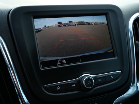 Used 2024 Chevrolet Equinox LT FWD image 31