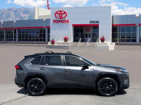 Used 2023 Toyota RAV4 XSE AWD/4WD image 3